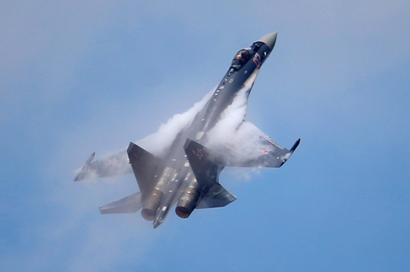 F-18, «Рапторы» и F-35 бессильны против Су-35