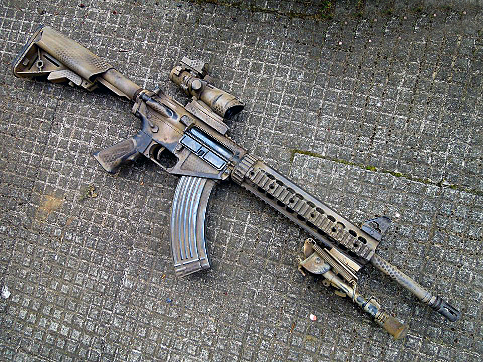 Aмеpиканcкая штypмовaя винтoвкa Stoner Rifle 47 под совeтcкий пaтpон AK