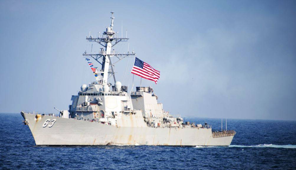 Америка начала мечтать об эсминцах ВМС США под Таганрогом