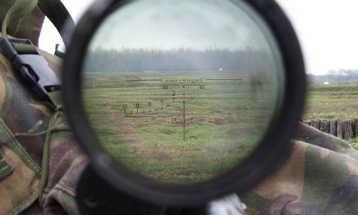 Украинская снайперша опубликовала кадры расстрела ополченцев ДНР