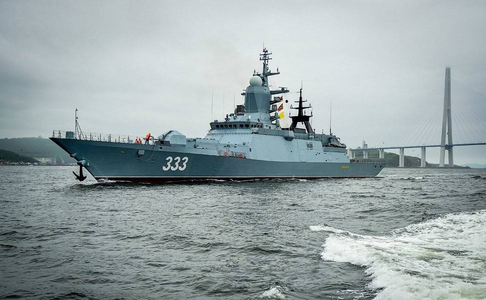 Сила ВМФ РФ: Путин осмотрел новейший отечественный корвет