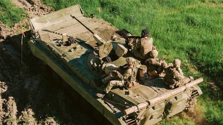 Хроника Донбасса: попытка прорыва под Донецком, прибытие новых бригад ВСУ