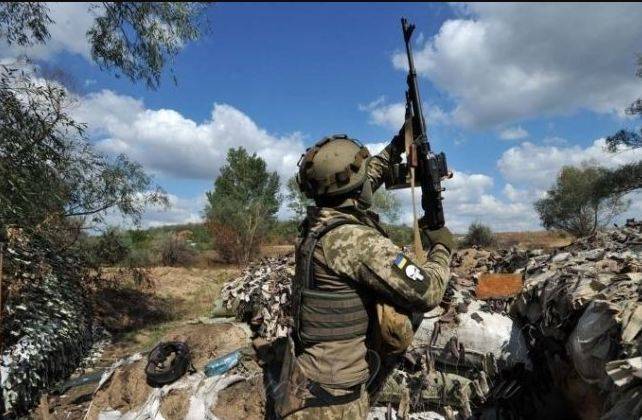 Договорняк в АТО: солдаты ВСУ обстреливают друг друга за надбавки от Киева