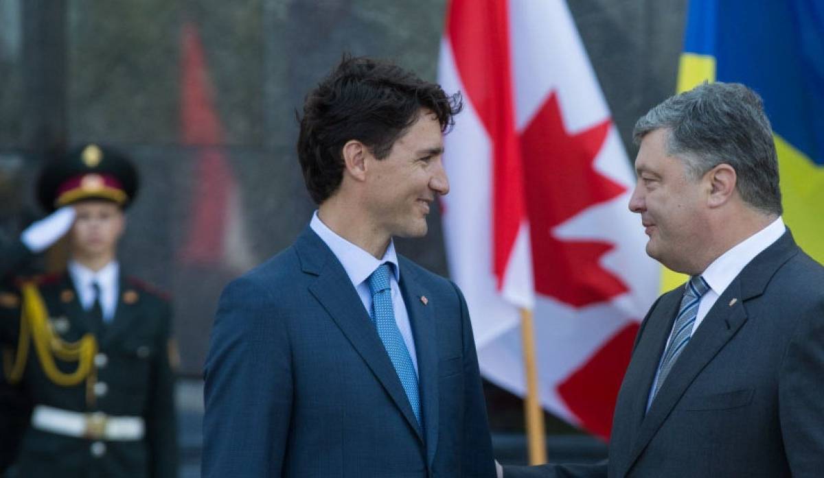 Последняя надежда Порошенко: Канада заговорила о летальном оружии