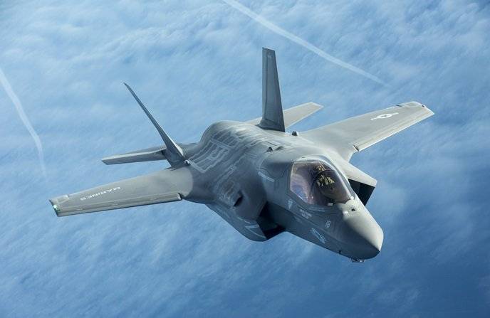Проблемы F-35: сотня американских истребителей не готова к бою