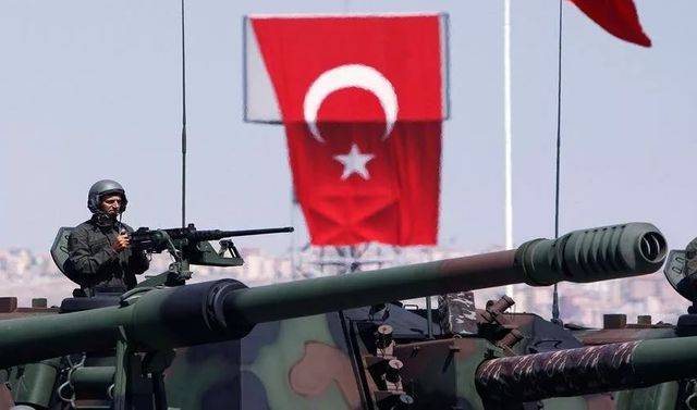 Турция наносит удар в спину США и их союзникам-террористам