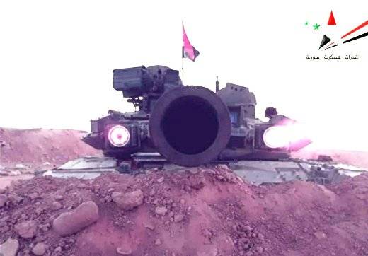 В Сирии Т-90 образца 1992 года защищается "красными глазами"
