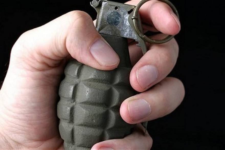 Доигрался: Молодой солдат ВСУ подорвался, держа гранату в руках