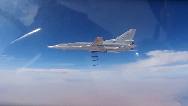 Шесть самолётов ВКС РФ Ту-22М3 уничтожили важные объекты ИГ в Абу-Кемале
