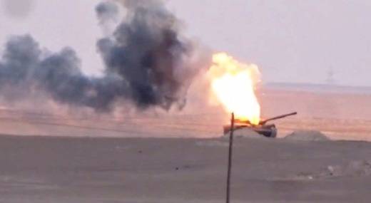 ПТУР TOW из США превратил еще один сирийский Т-72 в факел