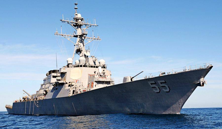 Очередной эсминец США столкнулся с буксиром у берегов Японии