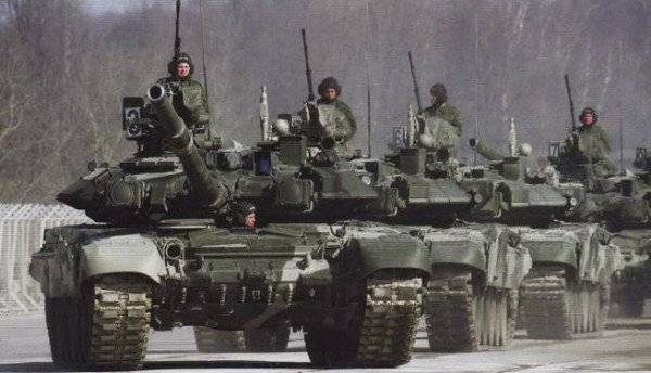 Зачем Порошенко русские танки в Луганске?
