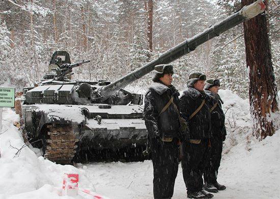 Российская армия показала правильно защищенный Т-72БМ