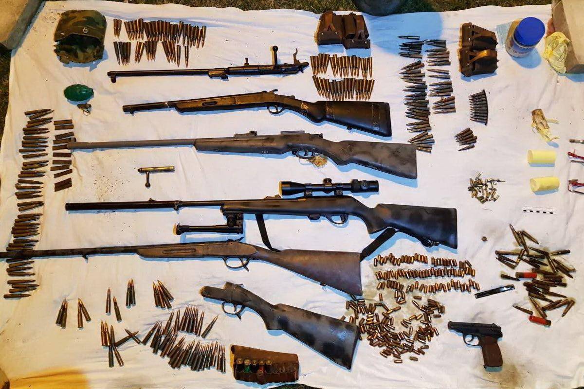 В Крыму обнаружили схрон оружия и боеприпасов
