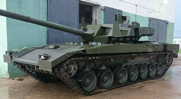 Natoinal Interest рассказал о секретном оружии танка Т-14 «Армата»