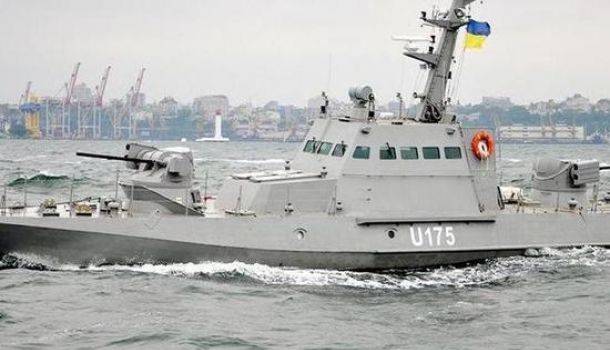 Битва за Азовское море: Украина перебросила военные катера