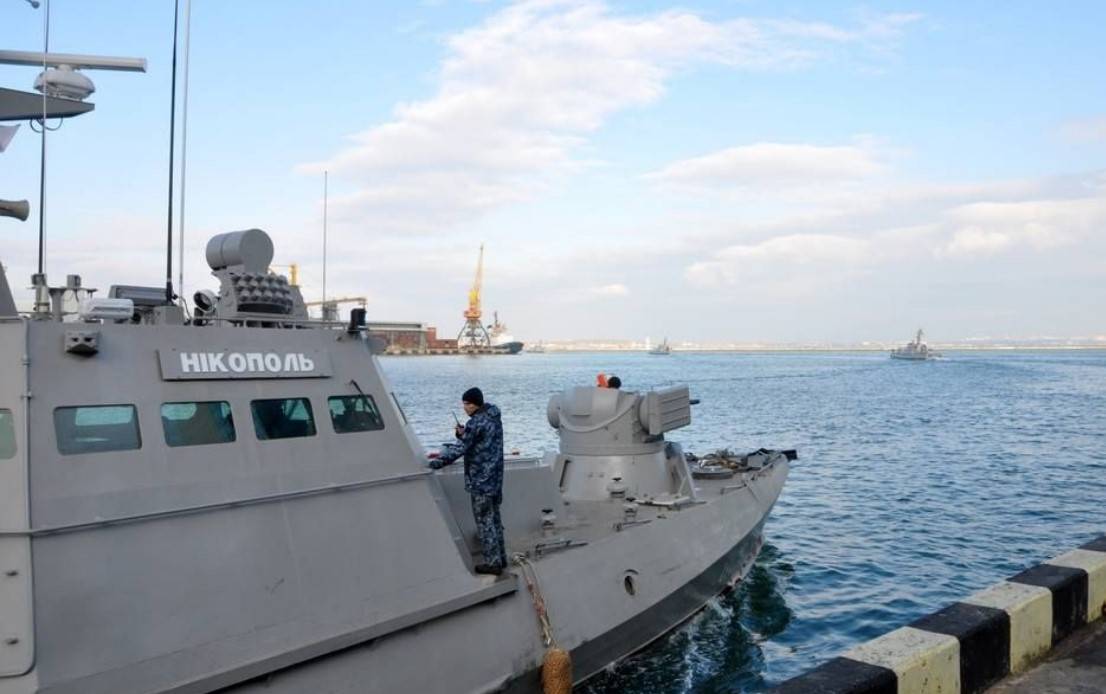 Корабли ВМС Украины доставлены в Керчь: опубликованы фото
