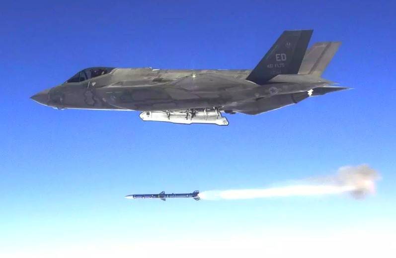 Пять из пяти: F-35 показал «зверь-режим»