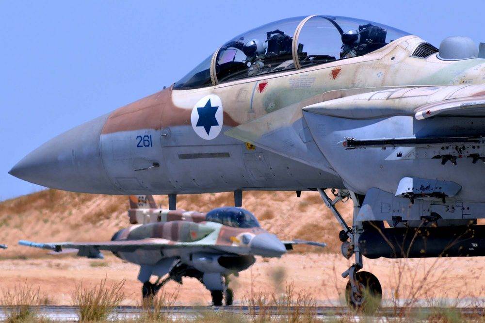 ВВС Израиля ответили на ракетную атаку ХАМАС