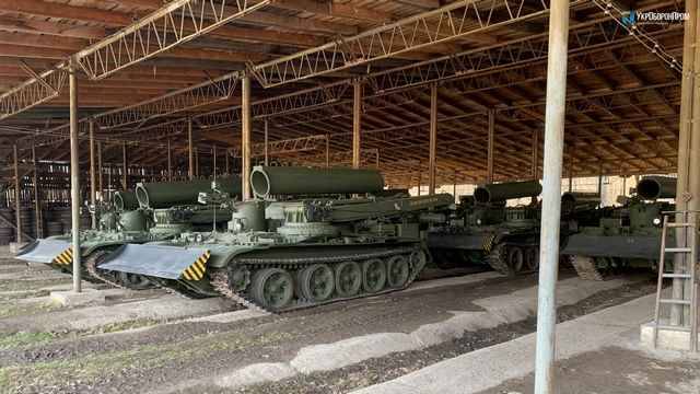 На Украине на базе старого советского Т-55 создан БТС-4ЛБТЗ