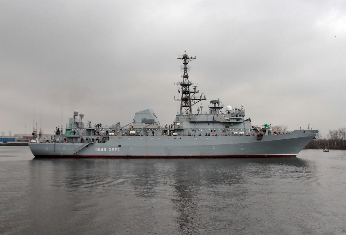 Российские военные корабли стоят на траверзе Одессы - ВМС Украины