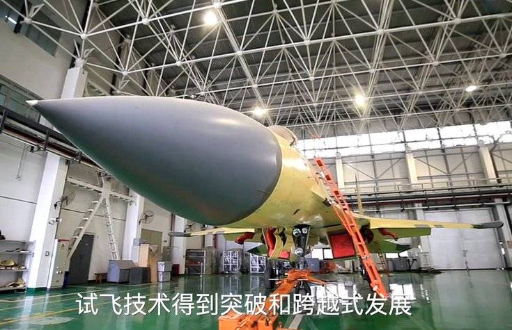 Уже скопировали: китайцы показали клона Су-35