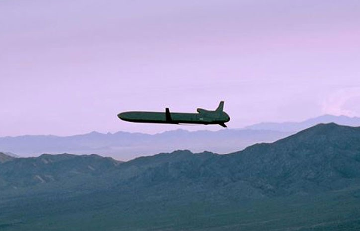 "Счет на минуты": Европа спешит защититься от РФ новой "неядерной" ракетой