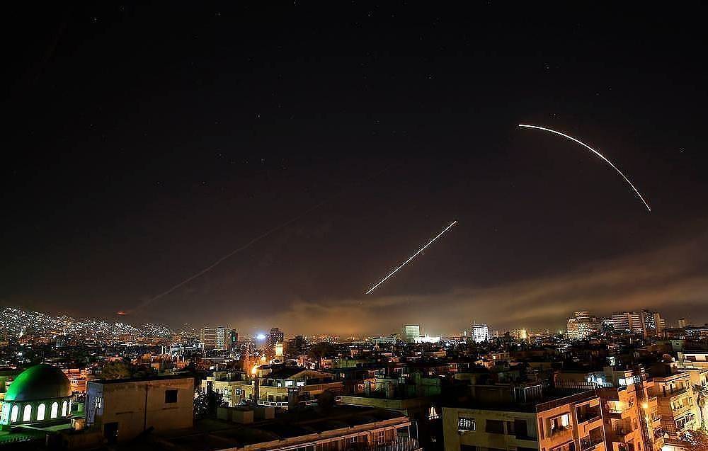 Удар ВВС Израиля по Дамаску: отражение атаки сирийскими ПВО попало на видео