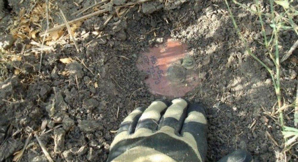 ВСУ обстреливают Донбасс и расширяют минные поля