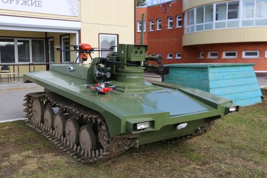 Платформа боевых роботов «Маркер»: РФ в корне изменит правила ведения войны