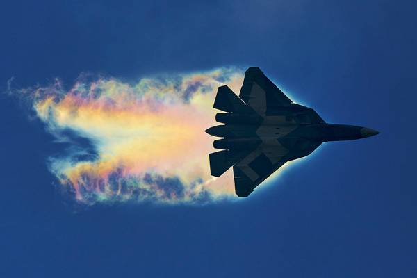 Разработчики боевых самолетов РФ делают ставку на сверхманевренность Су-57