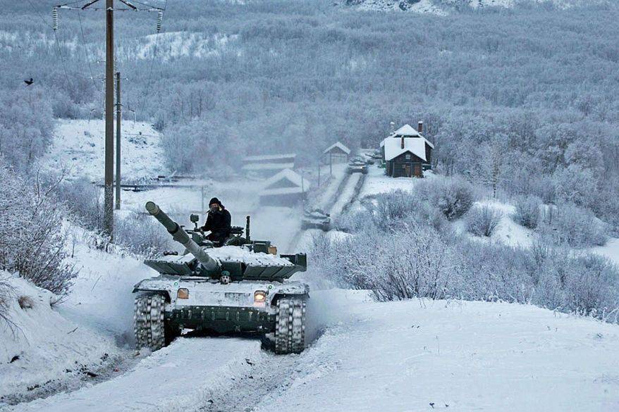 Российские Т-80БВМ вызвали зависть у норвежских военных