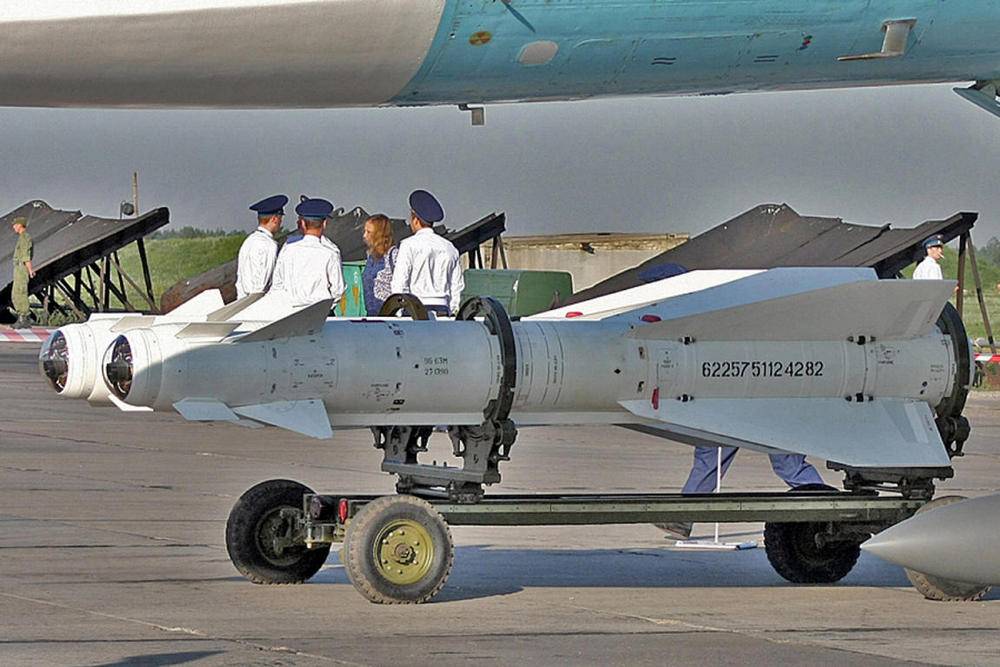 Крымские военные заплатят десятки миллионов за случайный пуск ракеты Х-29