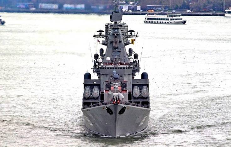 Путин с борта крейсера понаблюдал за пуском гиперзвукового «Кинжала»
