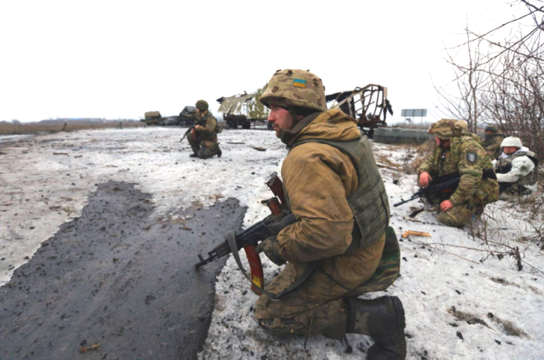 Неизвестные охотятся на украинских военных под Донецком