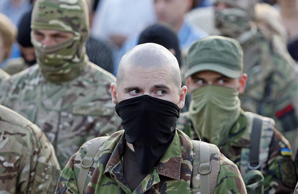 В Киеве придумали, как «утилизировать» украинских радикалов