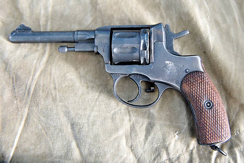 Револьвер системы Нагана приняли на вооружение 125 лет назад