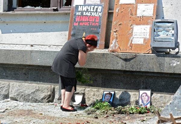 Украину, бомбившую центр Луганска, пытаются обелить