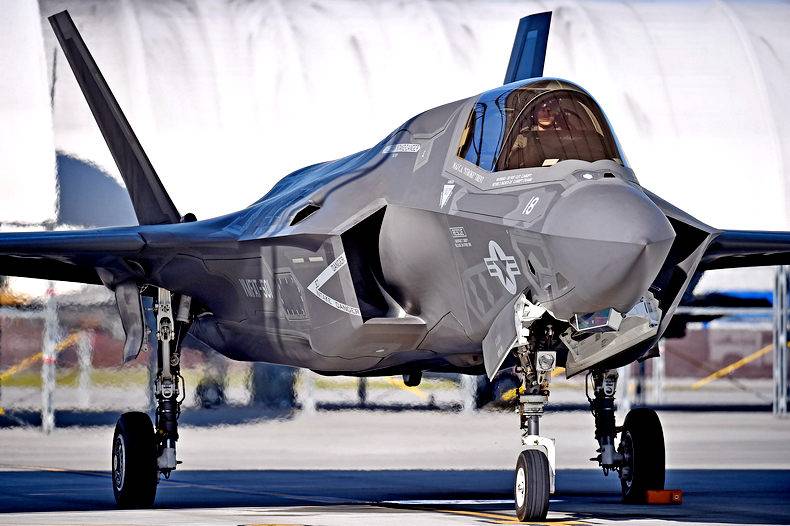 Пентагон может закрыть программу F-35