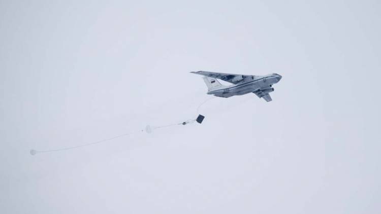 InfoBrics: США пытаются вытеснить Россию из Арктики военной силой