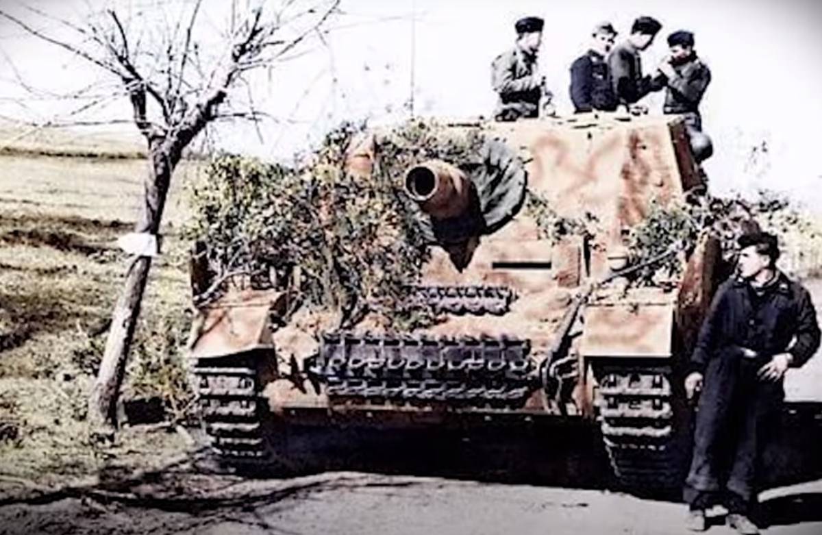Немецкий «Медведь»: история САУ Sturmpanzer IV
