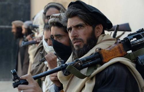 Талибы захватили шесть военных баз и пленили 100 афганских силовиков