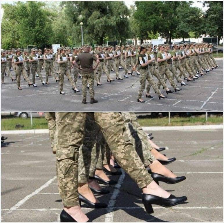 В армии Украины скандал: Женщин обязали маршировать на каблуках