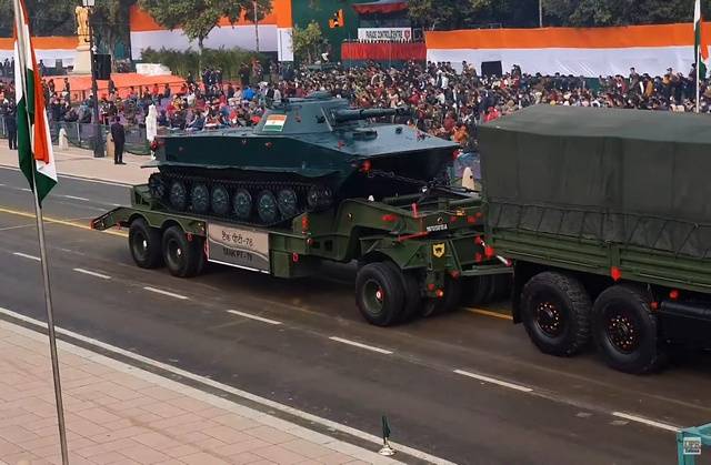 На параде в Индии отдали дань уважения танку ПТ-76