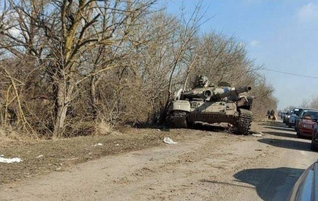 Отступающие националисты бросили редкий "африканский" танк Т-64Б1М