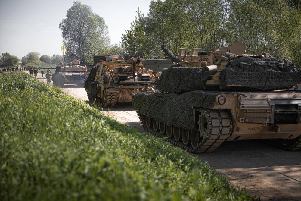 «Защитник Европы»: НАТО гремит оружием близ границ России и Белоруссии