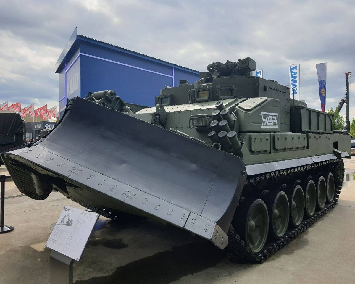 54-тонная УБИМ на шасси Т-90М создана для выполнения самых сложных задач