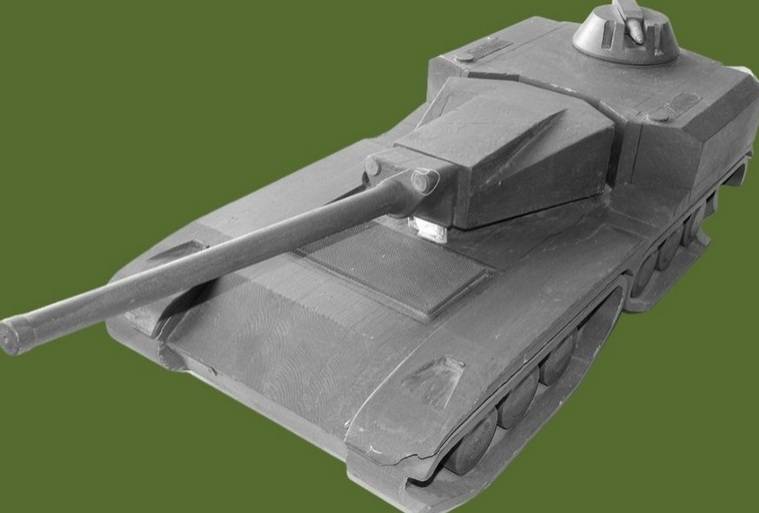 Новые фотографии модели советского четырехгусеничного танка "Белка"