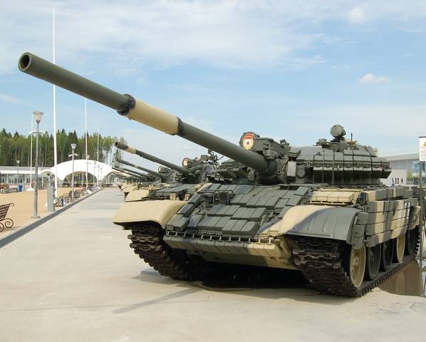 Танк Т-62М превратили в настоящую подвижную крепость со 115-мм пушкой
