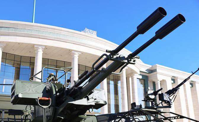 Спаренный пулемет и мина ПВМ: НПЗ занимают круговую оборону